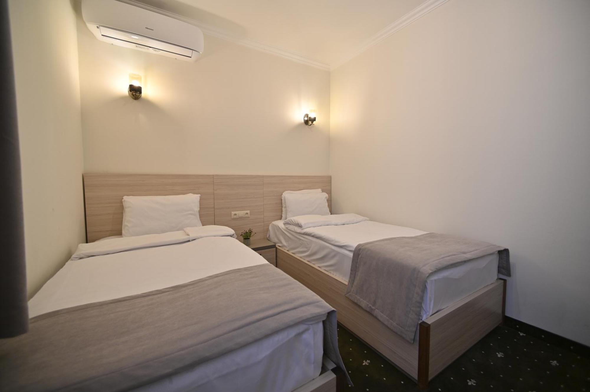 Colette Hotel 耶烈万 外观 照片