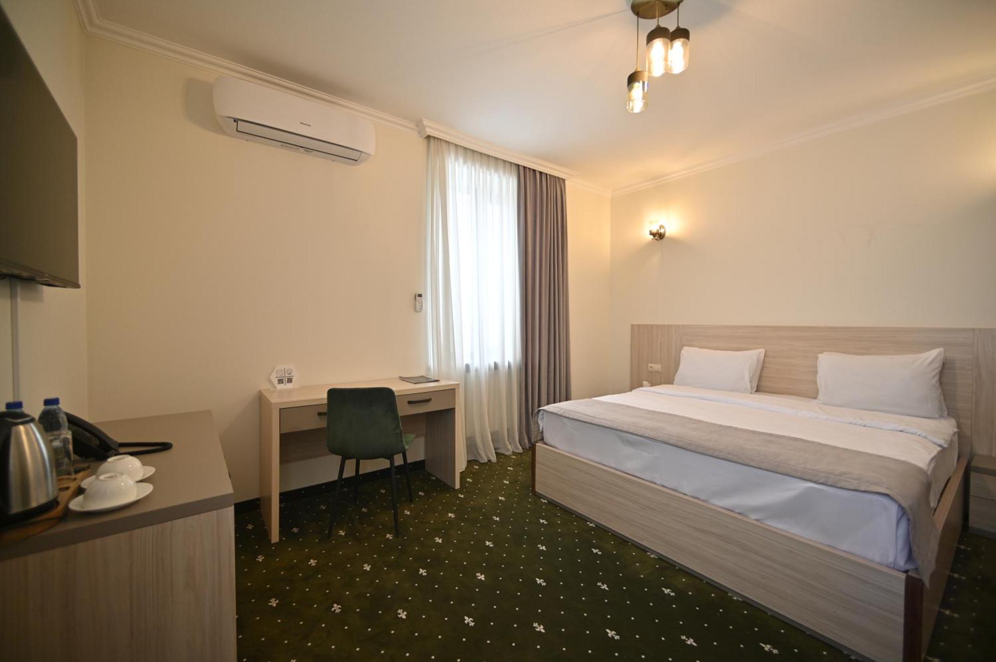 Colette Hotel 耶烈万 外观 照片