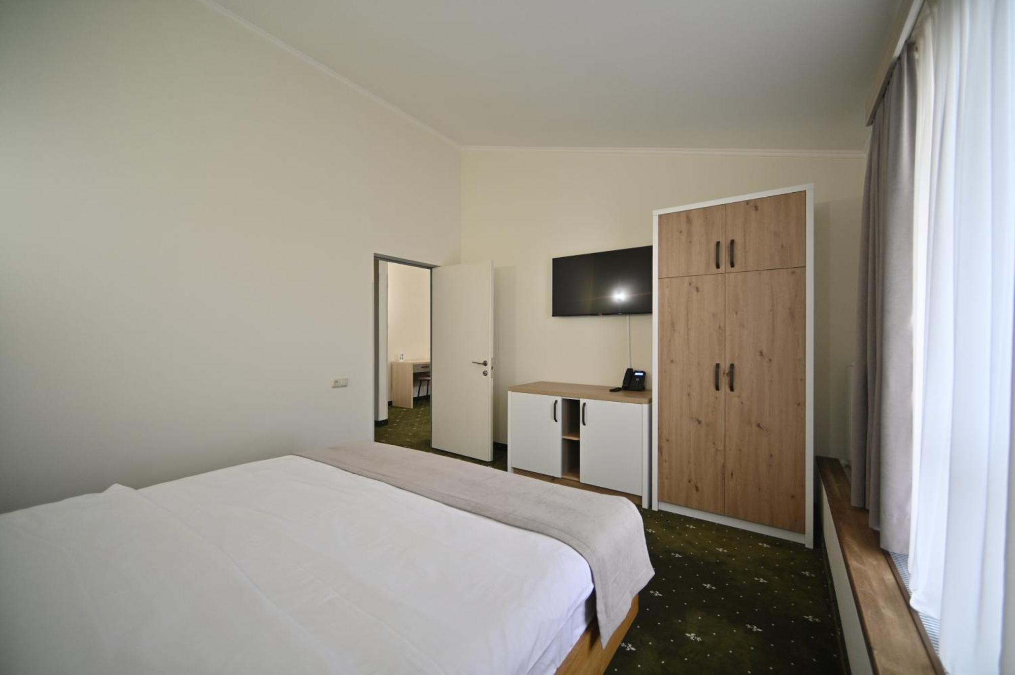 Colette Hotel 耶烈万 外观 照片